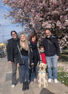 cane guida con puppy walker e persona non vedente